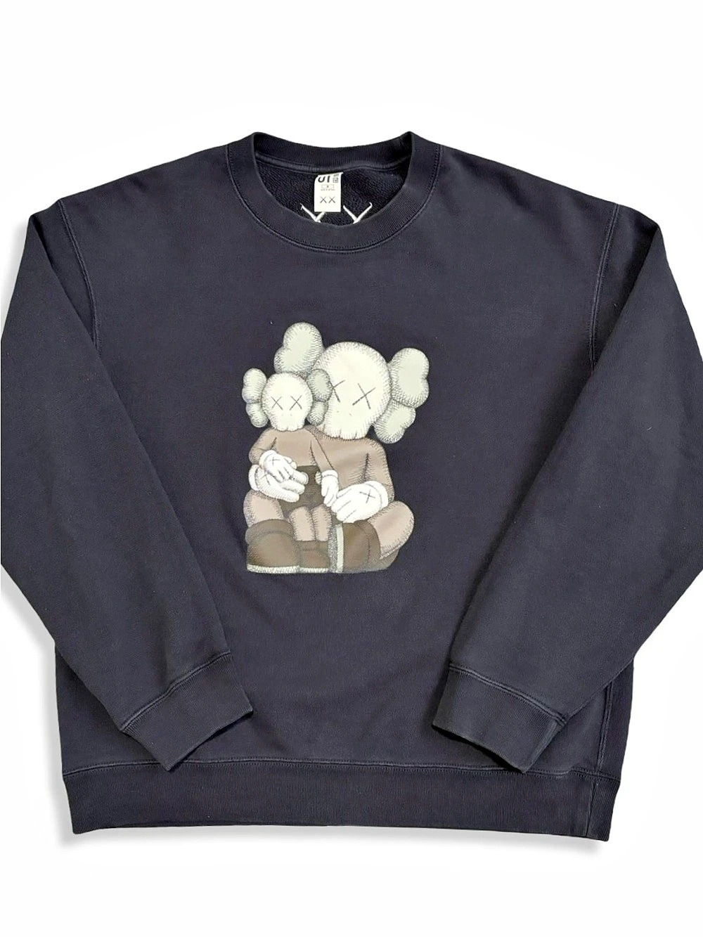UT x KAWS Graphic Sweatshirt Black Medium